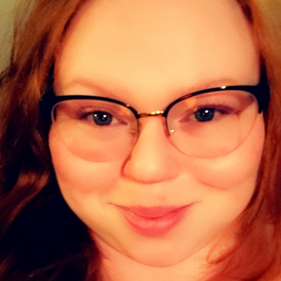 Meet your Posher, Amanda - Picture 9 of 11